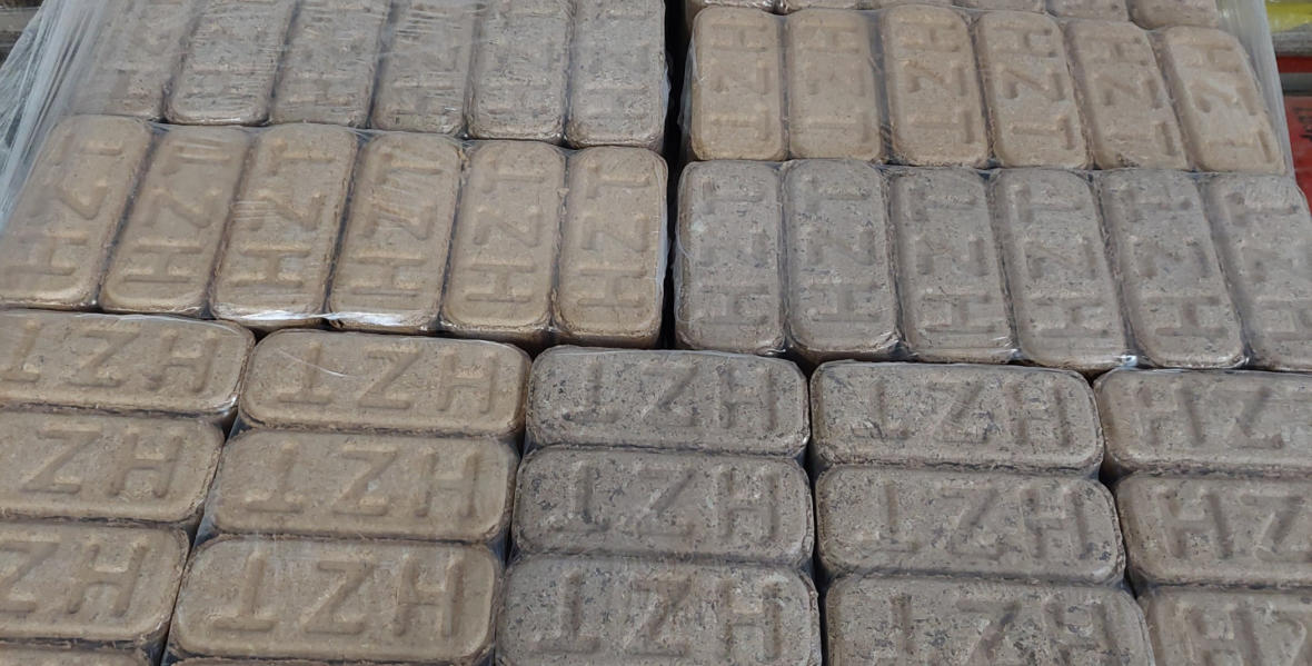 Prodaja hrastovih briketov Vrhnika