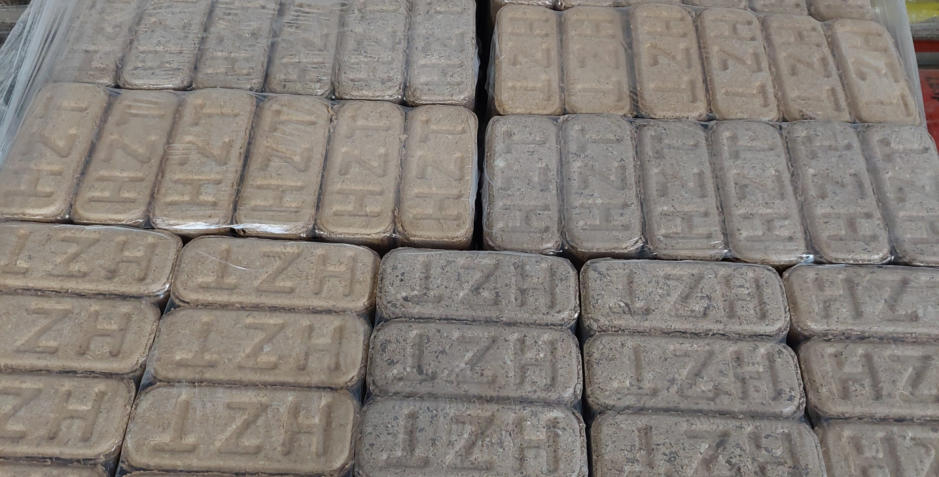 Prodaja hrastovih briketov Vrhnika