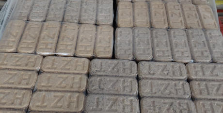 Prodaja hrastovih briketov Vrhnika