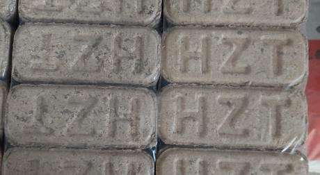 Prodaja hrastovih briketov Vrhnika