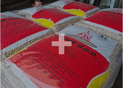 Proizvodnja in prodaja peletov iz smrekovega lesa kvalitete A1. Iz žagovine iz slovenskih žag.