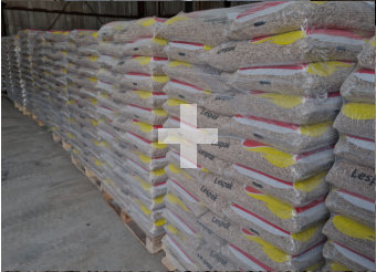 Proizvodnja in prodaja peletov iz smrekovega lesa kvalitete A1. Iz žagovine iz slovenskih žag.